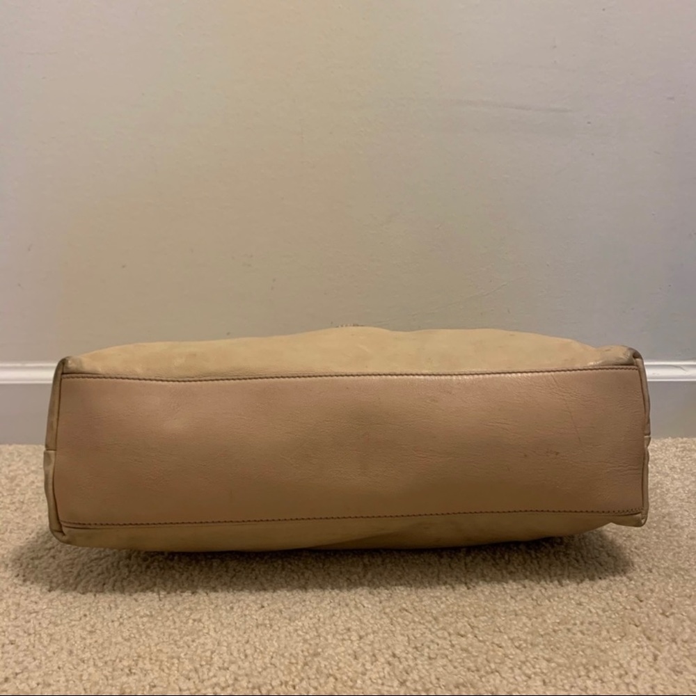 Authentic Gucci Leather Shoulder Bags, Medium - Picture 5 of 8
